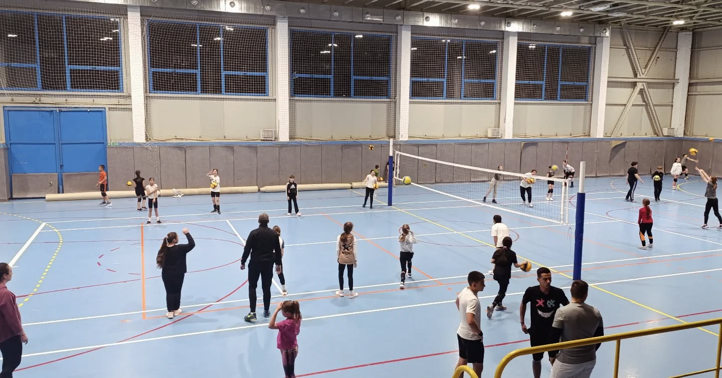 Volleyball Training in Elin Pelin Sports Arena