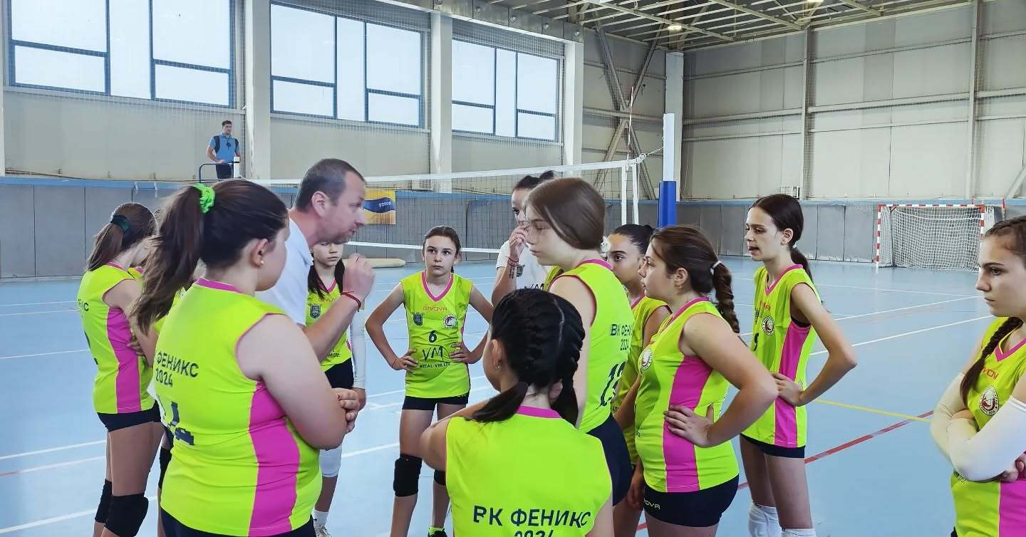Official volleyball matches with volleyball club fenix